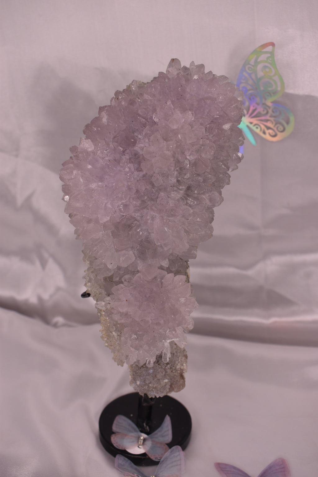 Flower amethyst on stand