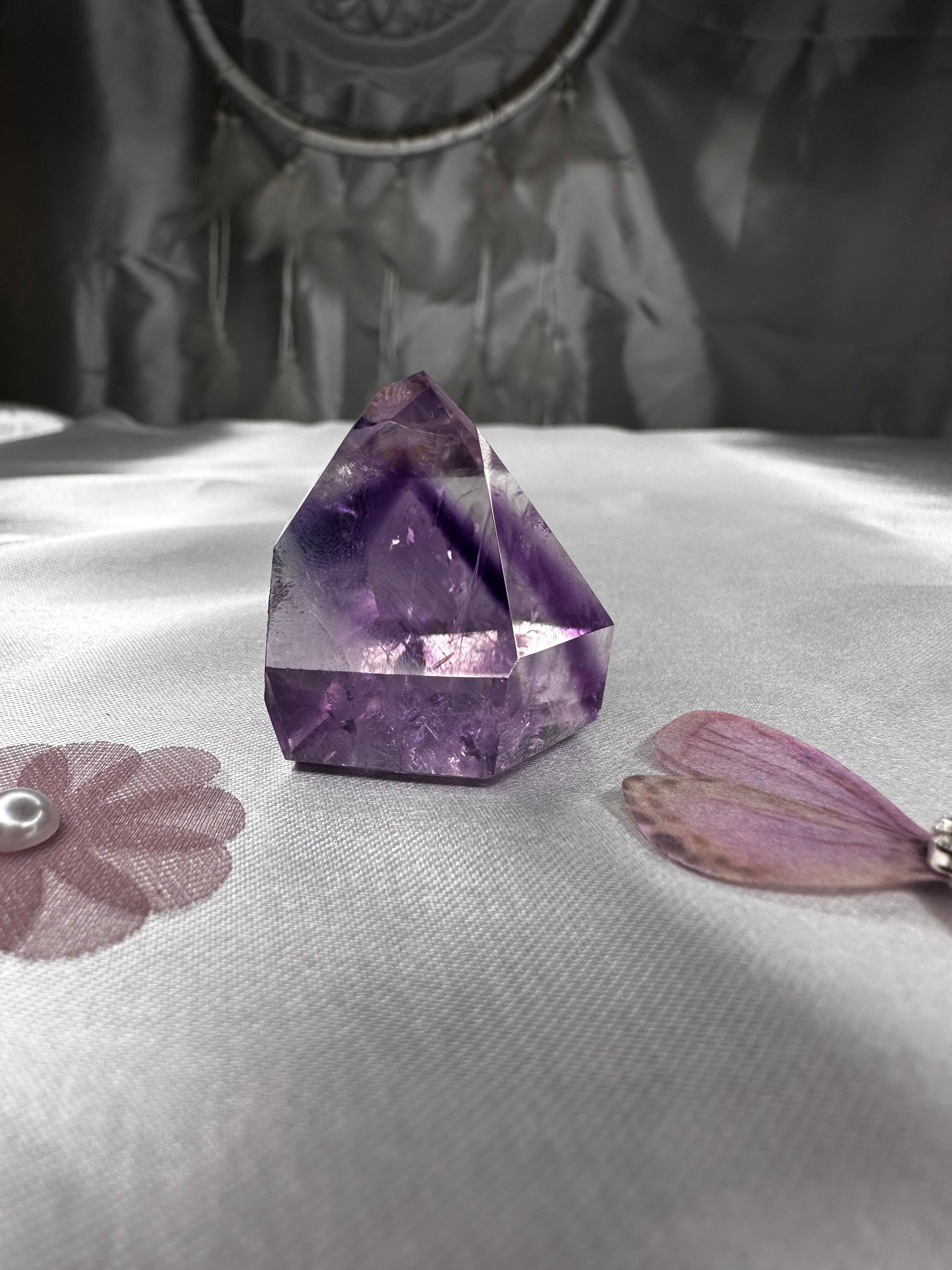 Phantom amethyst point