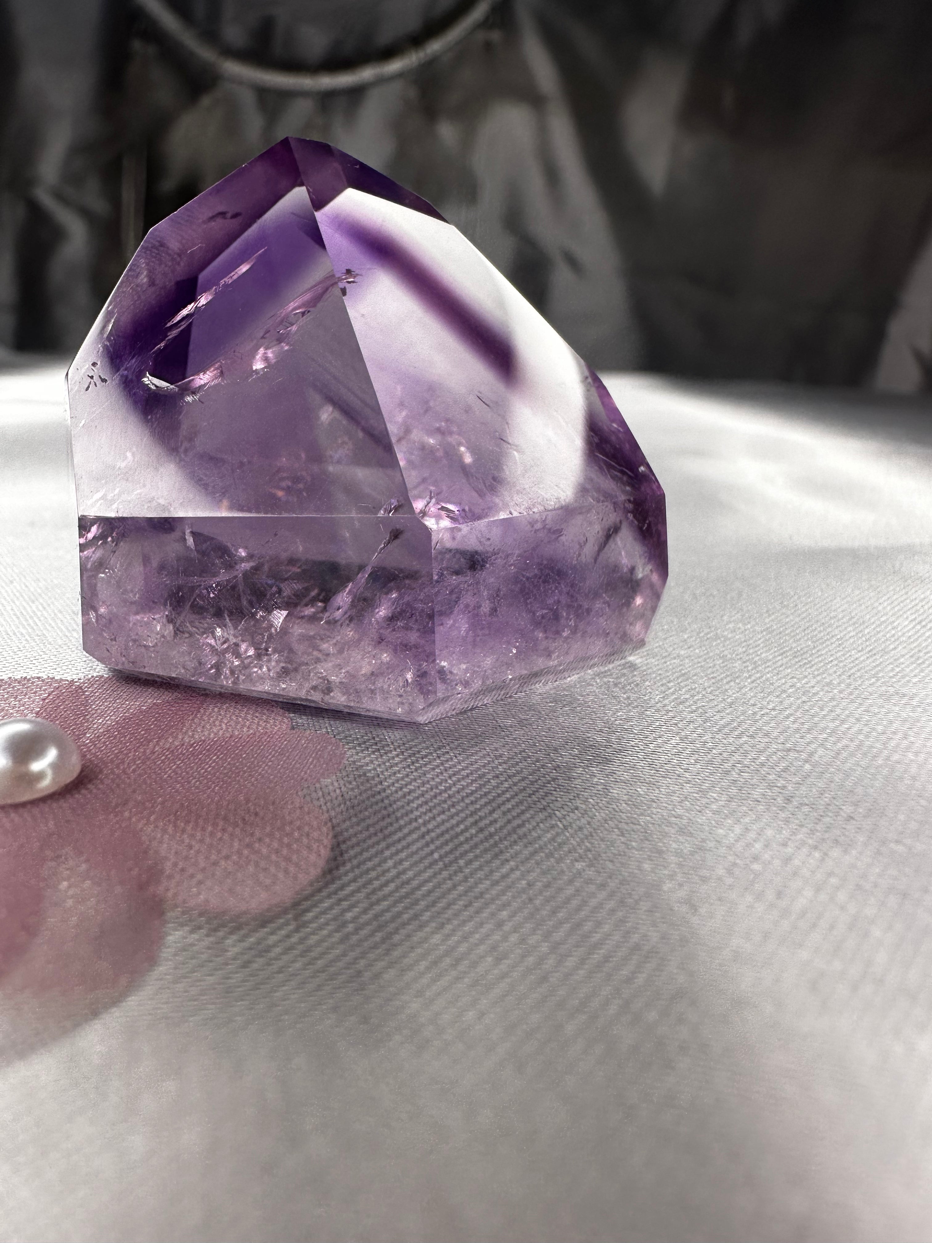 Phantom amethyst point