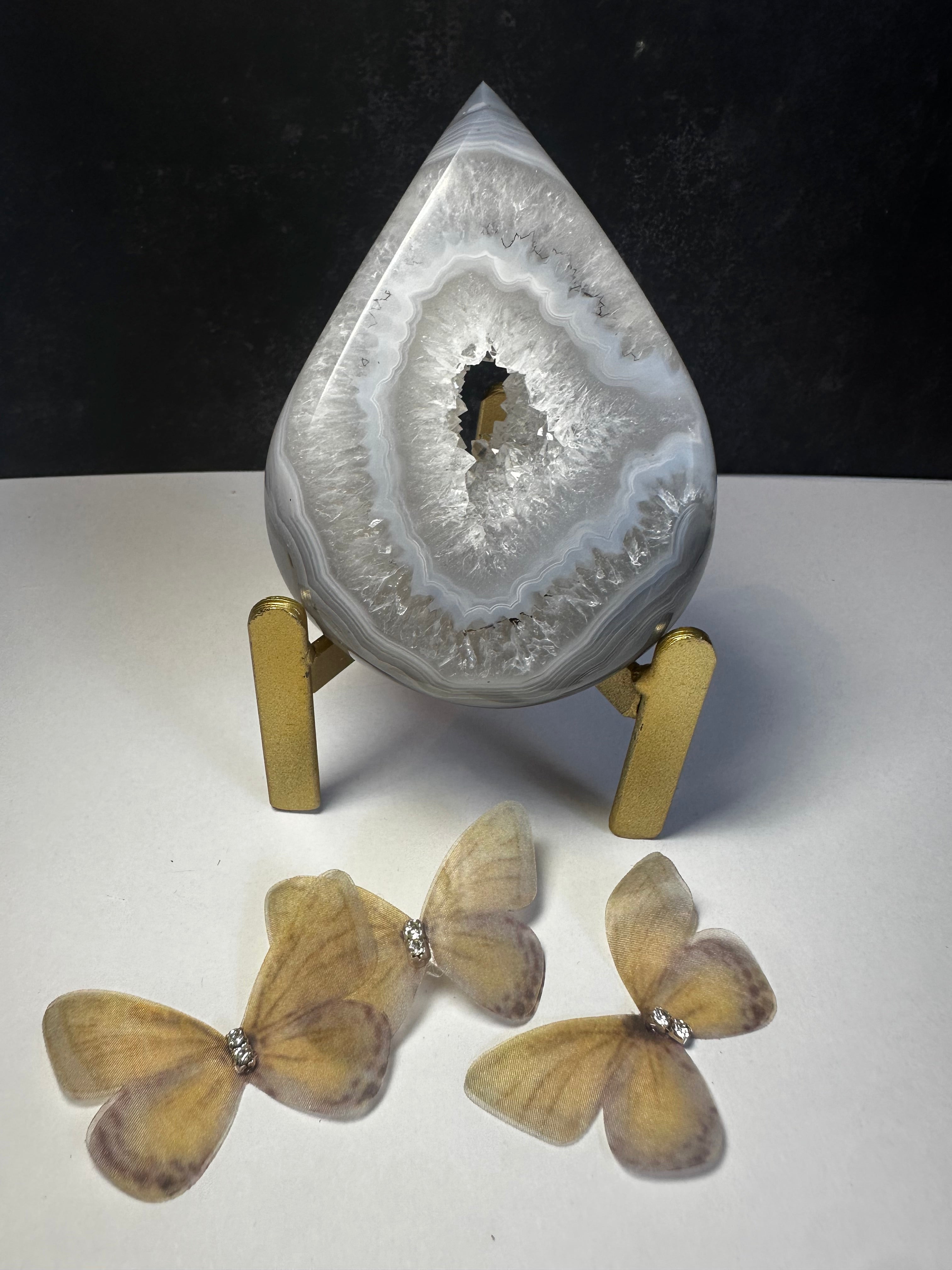 Grey/blue agate tear drop on stand