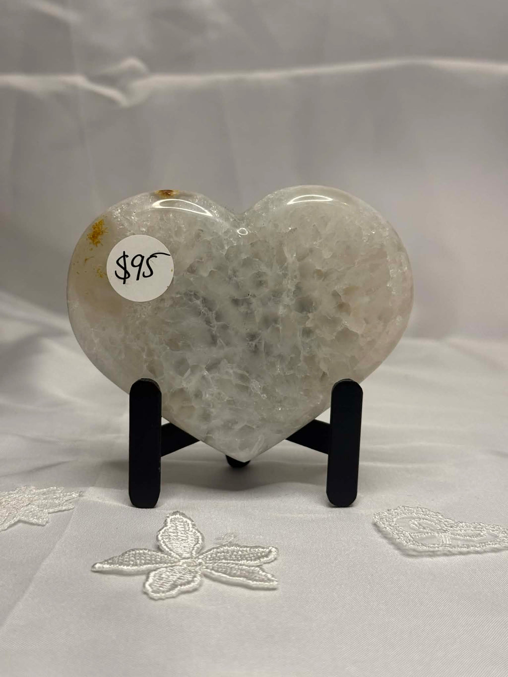 Agate heart on stand
