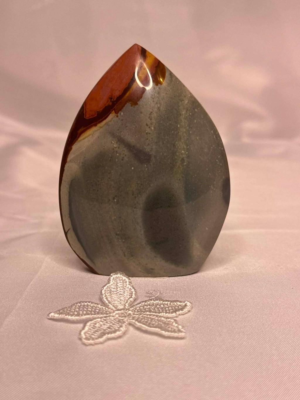 Polychrome jasper flame