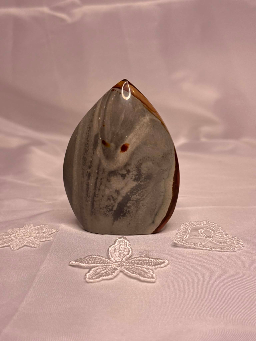 Polychrome jasper flame