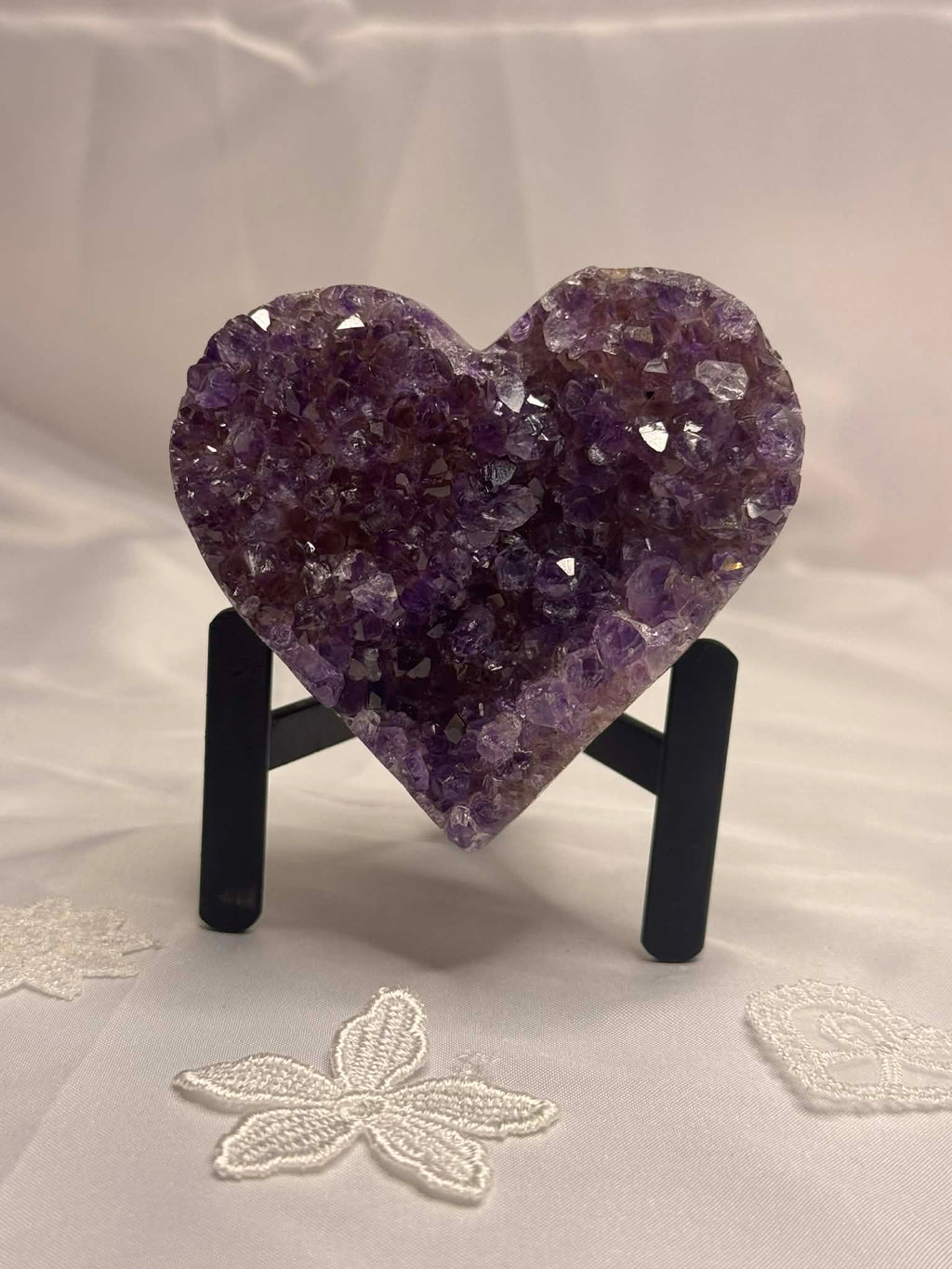 Purple amethyst heart on stand