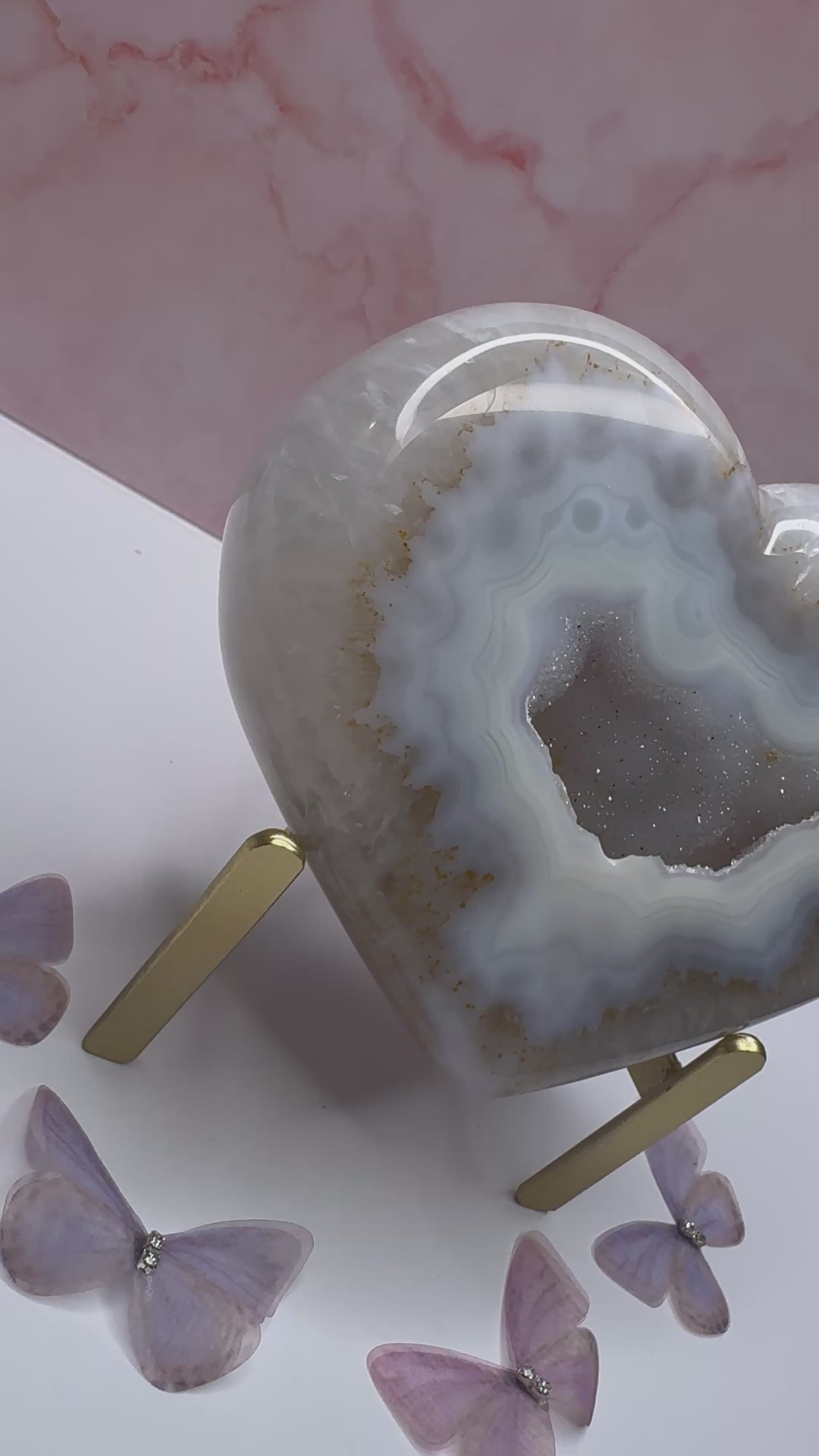 Blue/brown druzy heart on stand